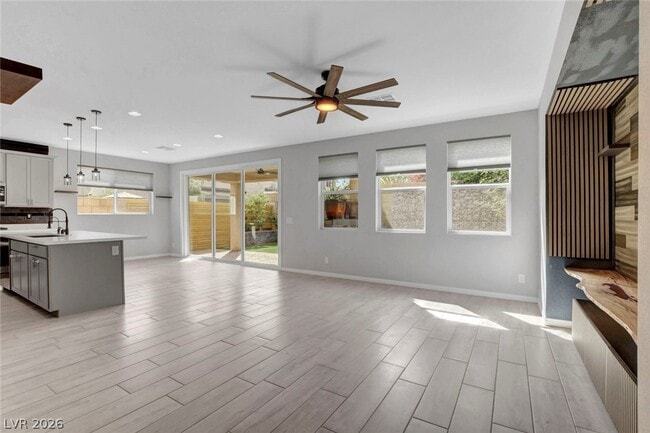 Building Photo - 8067 Tank Loop St