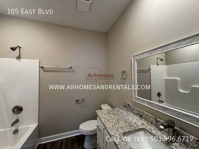 Building Photo - 105 East Blvd