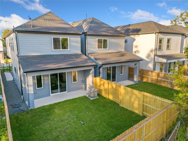 Building Photo - 4218 Nichols St