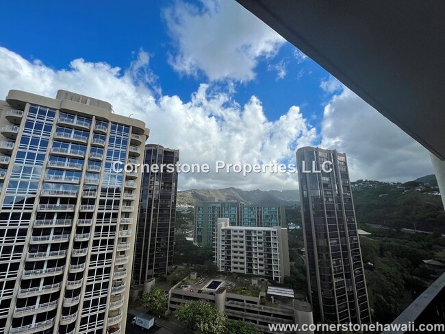 Building Photo - 55 S Judd St