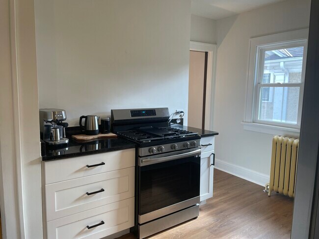 Kitchen - 4724 Lyndale Ave S