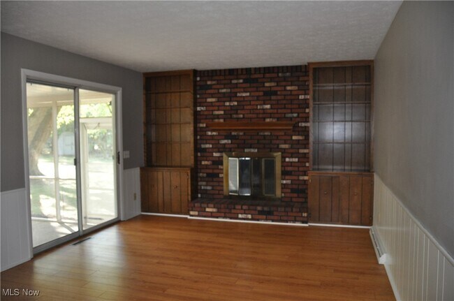 Building Photo - 3366 Broad Vista St NW