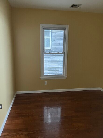 2nd Floor - 69 N 13th St