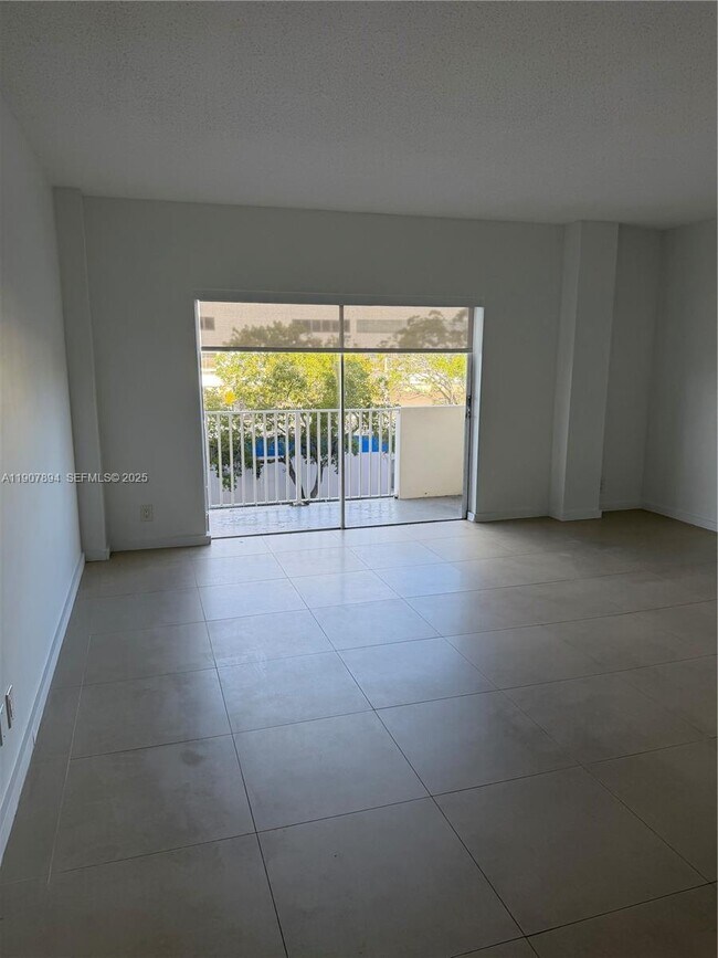 Building Photo - 1455 N Treasure Dr