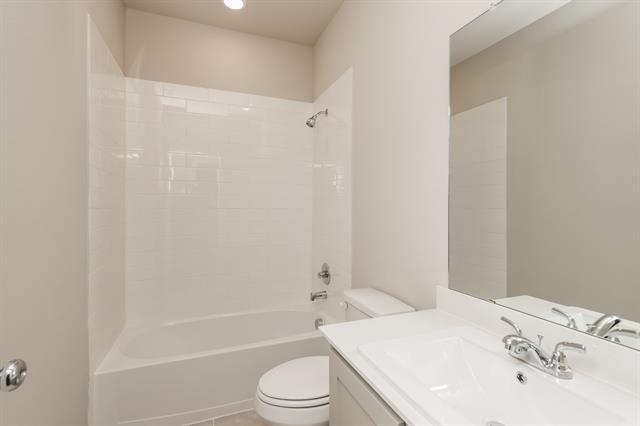 Building Photo - 805 Tidal Dr