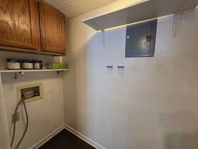 Building Photo - 1713 Cinnamon Path