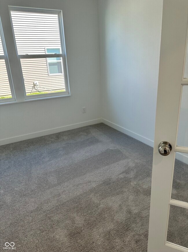 Building Photo - 8560 Tripp Rd