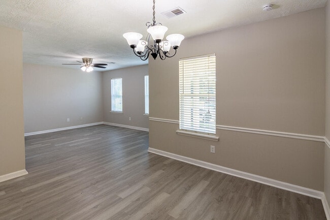 Building Photo - 406 Evans Mill Dr