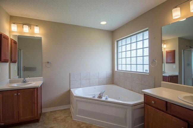 Building Photo - 17161 Excalibur Cir