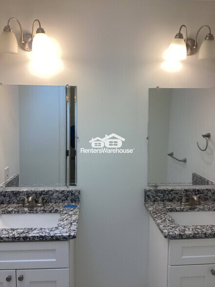 Building Photo - 3275 Long Iron Pl