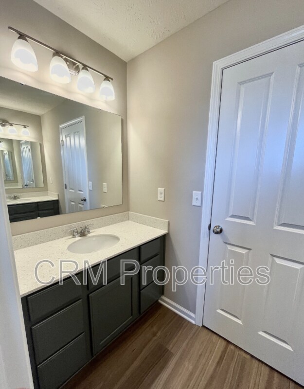 Building Photo - 1405 Sunbrook Ct
