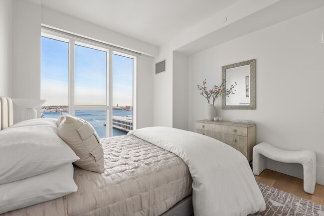 Building Photo - 150 Seaport Blvd