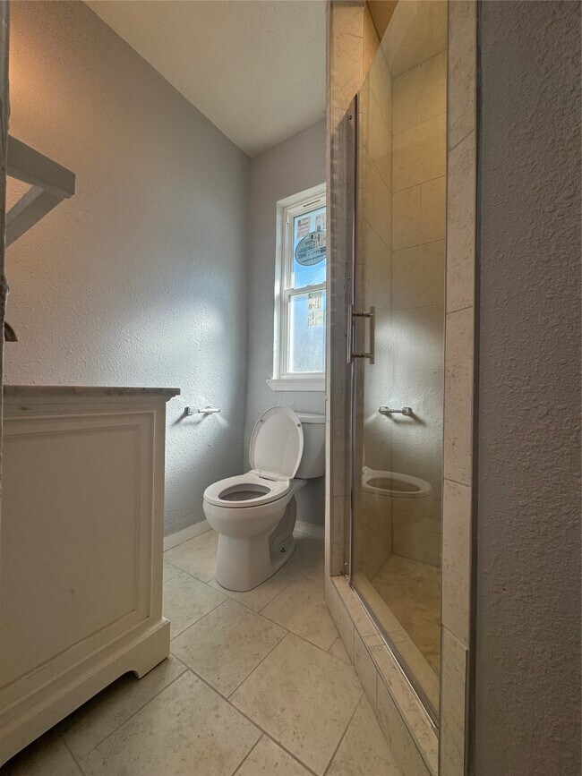 Building Photo - 7218 Yucca Dr