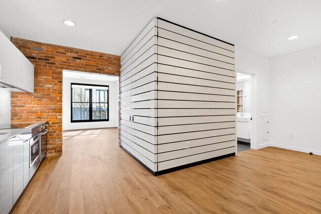 Building Photo - 57 N St NW