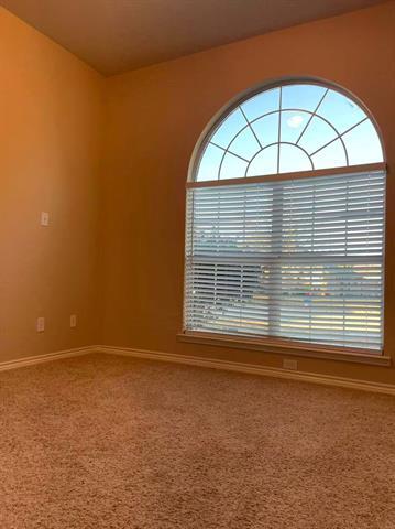 Building Photo - 3783 Musketeer Dr