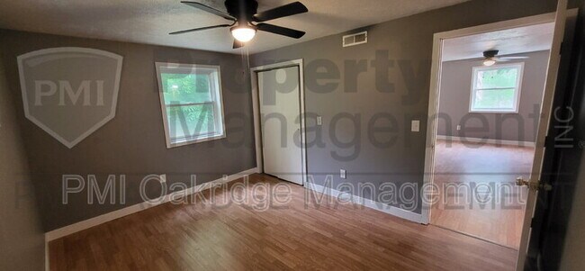 Building Photo - 3479 Waynesville Rd