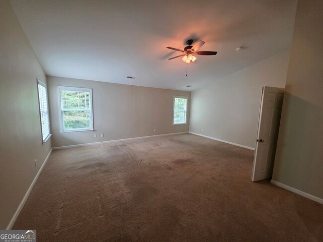 Building Photo - 46 Brookview Dr