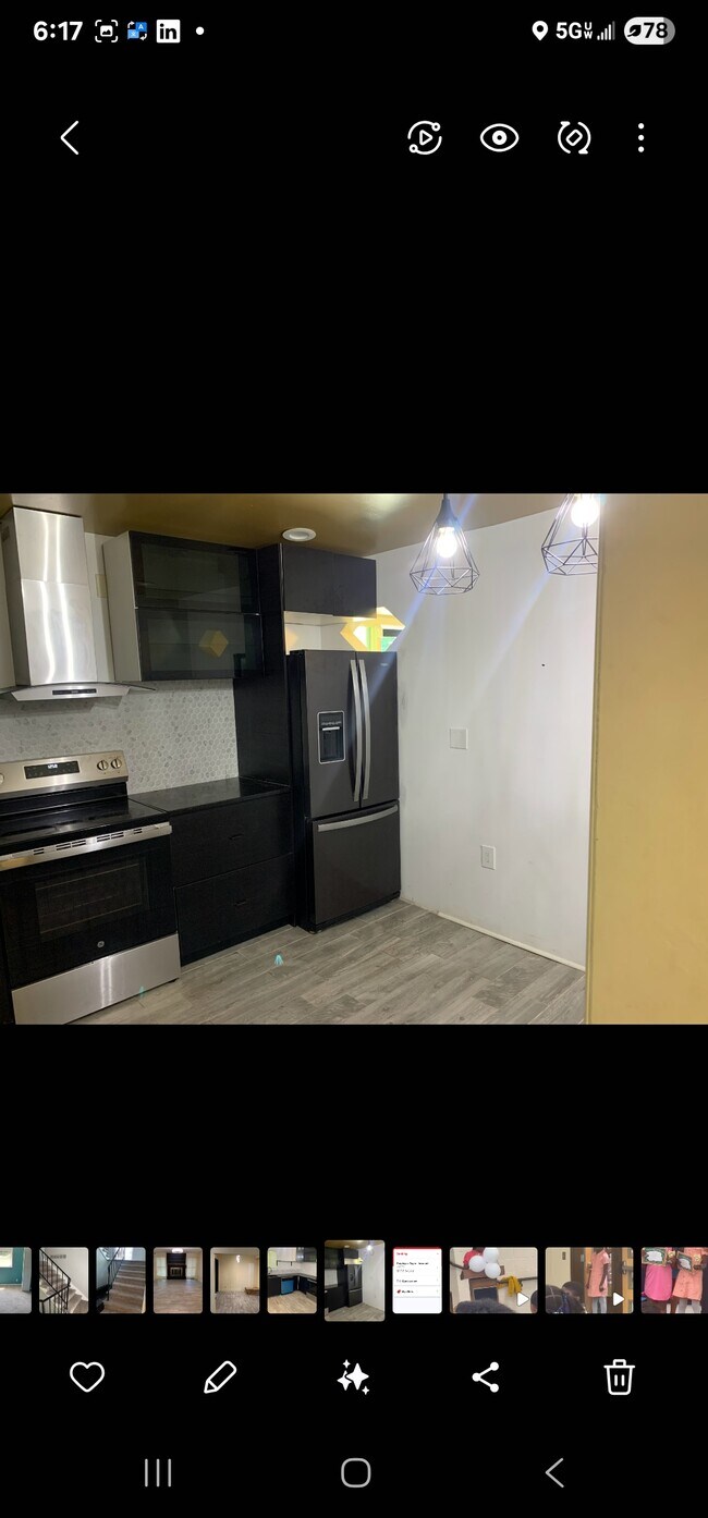 Building Photo - 3730 Las Olas Dr