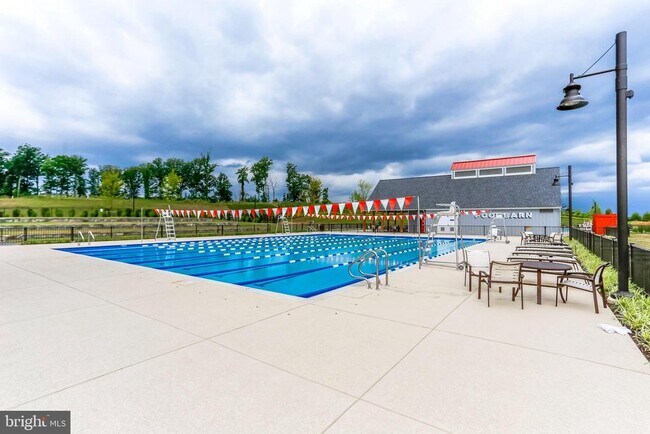 Building Photo - 1576 Meadowlark Glen Rd