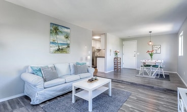Building Photo - Ideally Located 1 Bed Seattle Condo!