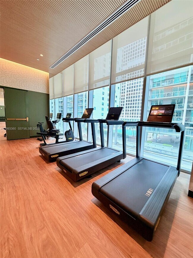 Building Photo - 77 SE 5th St