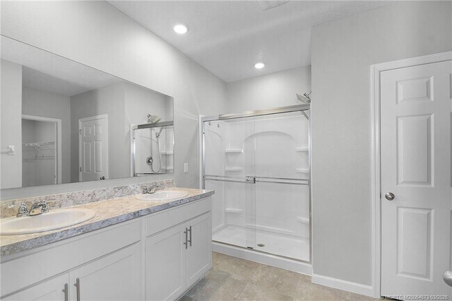 Building Photo - 10575 Jem St