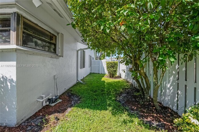 Building Photo - 9600 NW 18th St