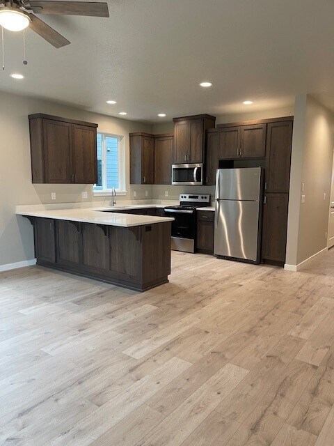 Building Photo - Duplex Homes in Desirable North Keizer Neighborhood
