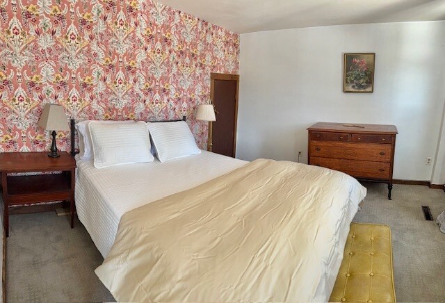 Building Photo - 203-205 Main St