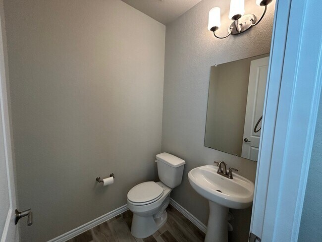 Building Photo - 108 Lafitte Dr