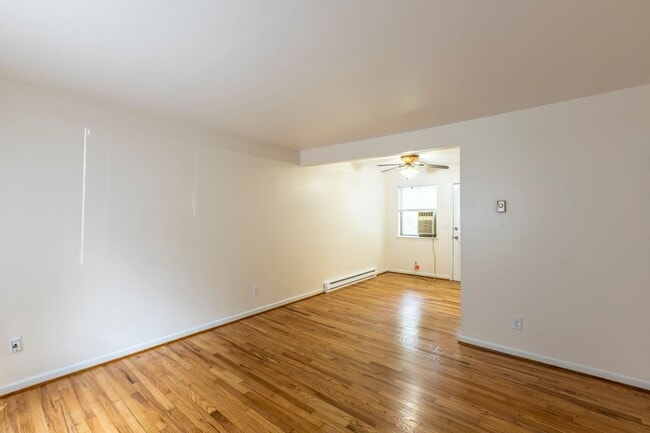 Building Photo - 223 Stribling Ave
