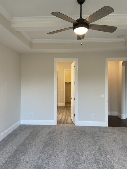 Private primary ensuite on main level - 1026 October Park Way