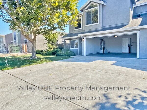 Building Photo - 1180 E Monte Vista Ave