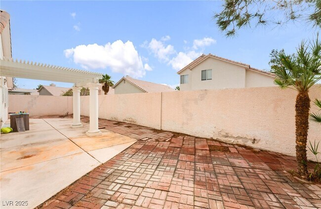 Building Photo - 5209 Velazco Ln