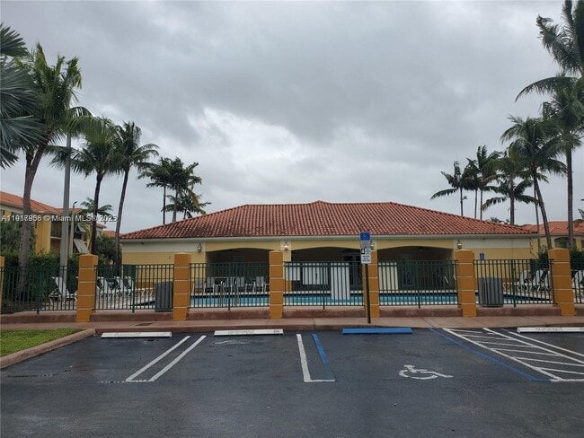 Building Photo - 7300 NW 114th Ave