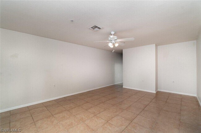 Building Photo - 9430 Ivy Brook Run
