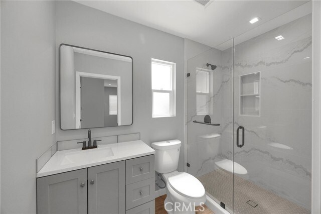 Building Photo - 6327 California Ave