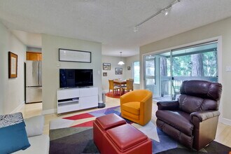 Building Photo - Fully Furnished Condo near Downtown Mountain View & Stevens Creek Trail