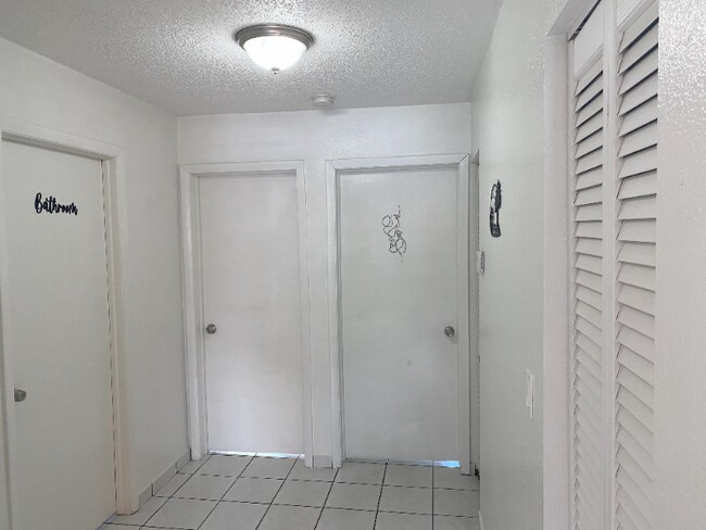 Building Photo - 4782 NW Flagler Terrace