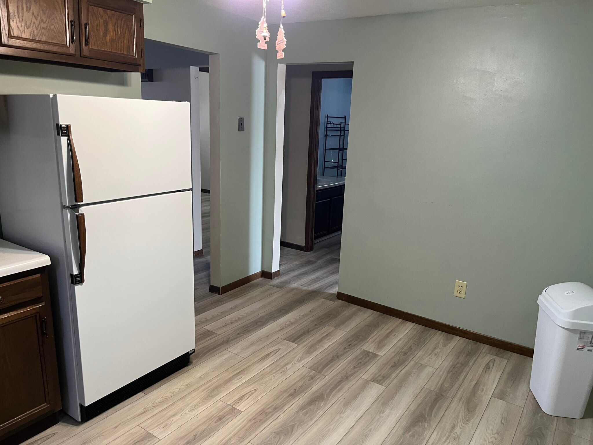 Building Photo - 1507 S Maple St