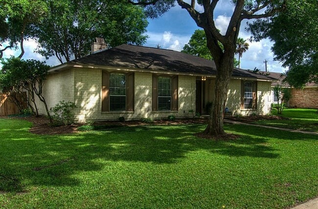 Primary Photo - 5403 Timpani Dr