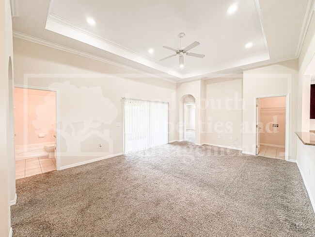 Building Photo - 1031 Hidden Ct