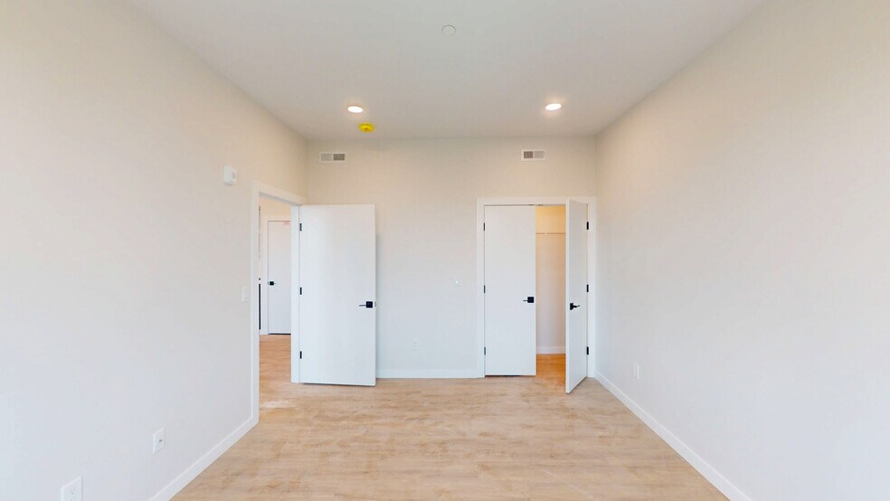 Building Photo - 36 Mount Pleasant St