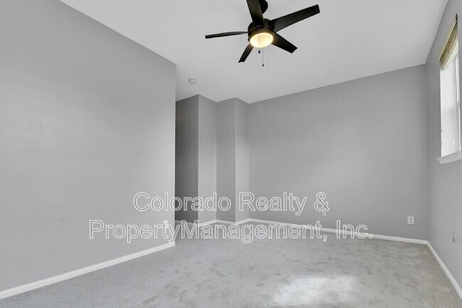 Building Photo - 5392 Allison St