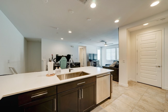 Building Photo - 4100 S Pinelake Way