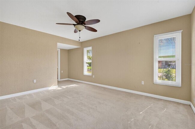 Building Photo - 4300 50th Pl S