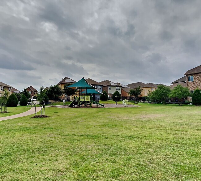 Building Photo - Breathtaking 4-bedroom home in the highly ...