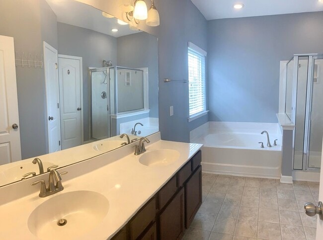 Building Photo - 2020 Hunters Bend Trail