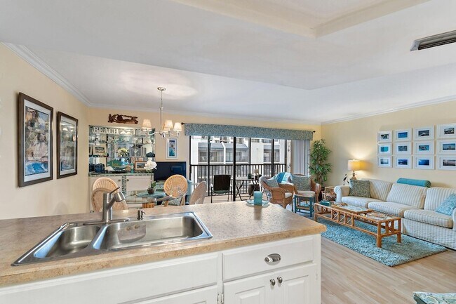 Building Photo - 1605 S US Hwy 1