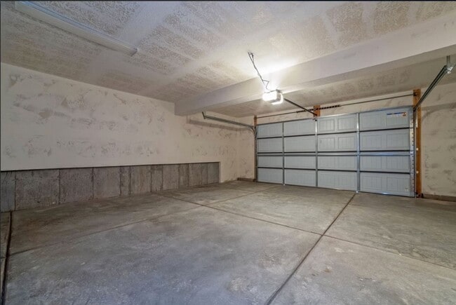 Building Photo - 3 Bed Townhome - Provo Slate Canyon
